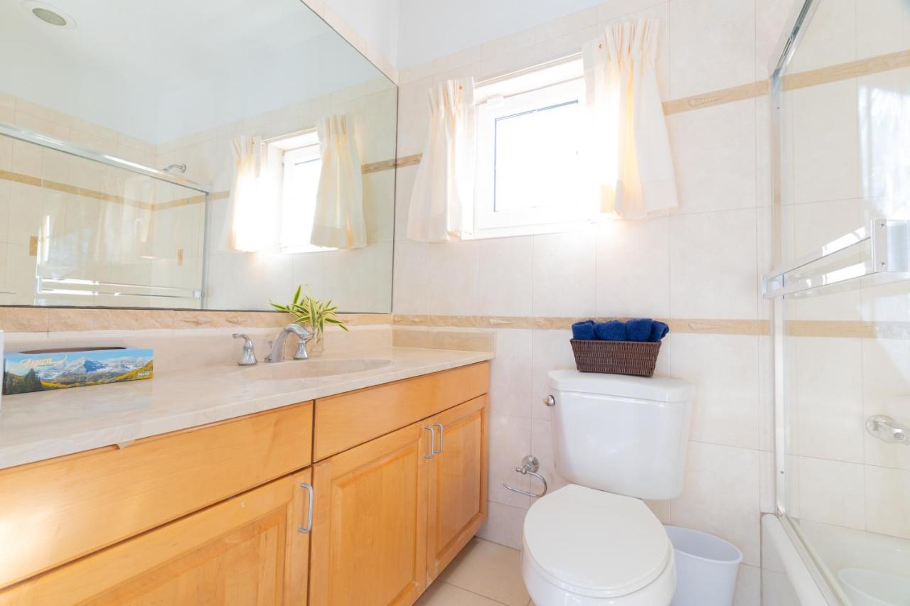 Caprice 9 - Oceanfront Villa - Gated Community With Pool Nassau Esterno foto