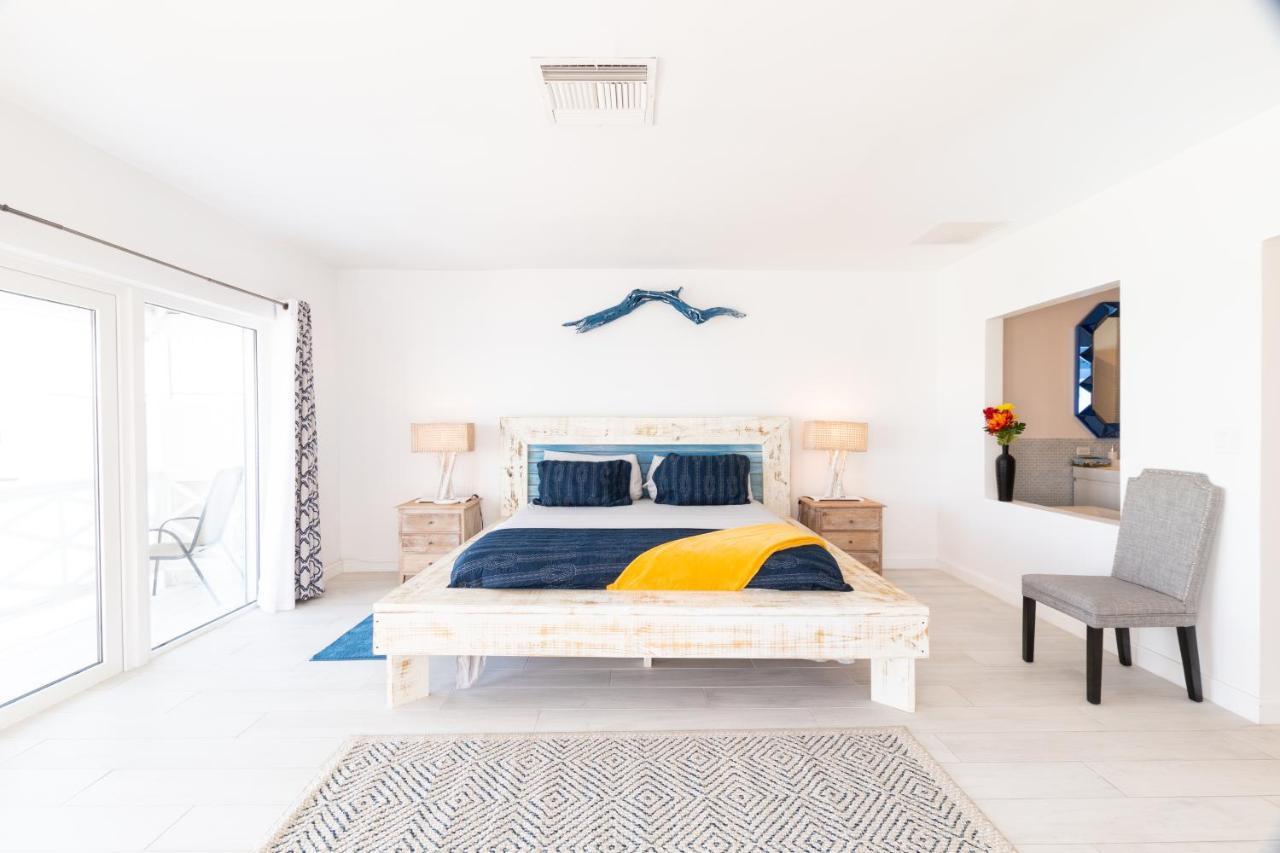 Caprice 9 - Oceanfront Villa - Gated Community With Pool Nassau Esterno foto
